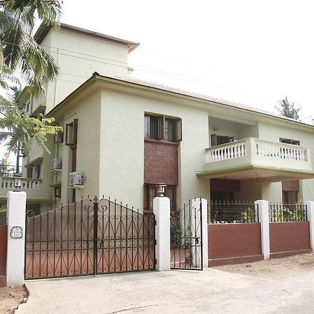 Kd'S Villa - North Goa Порворим Екстериор снимка