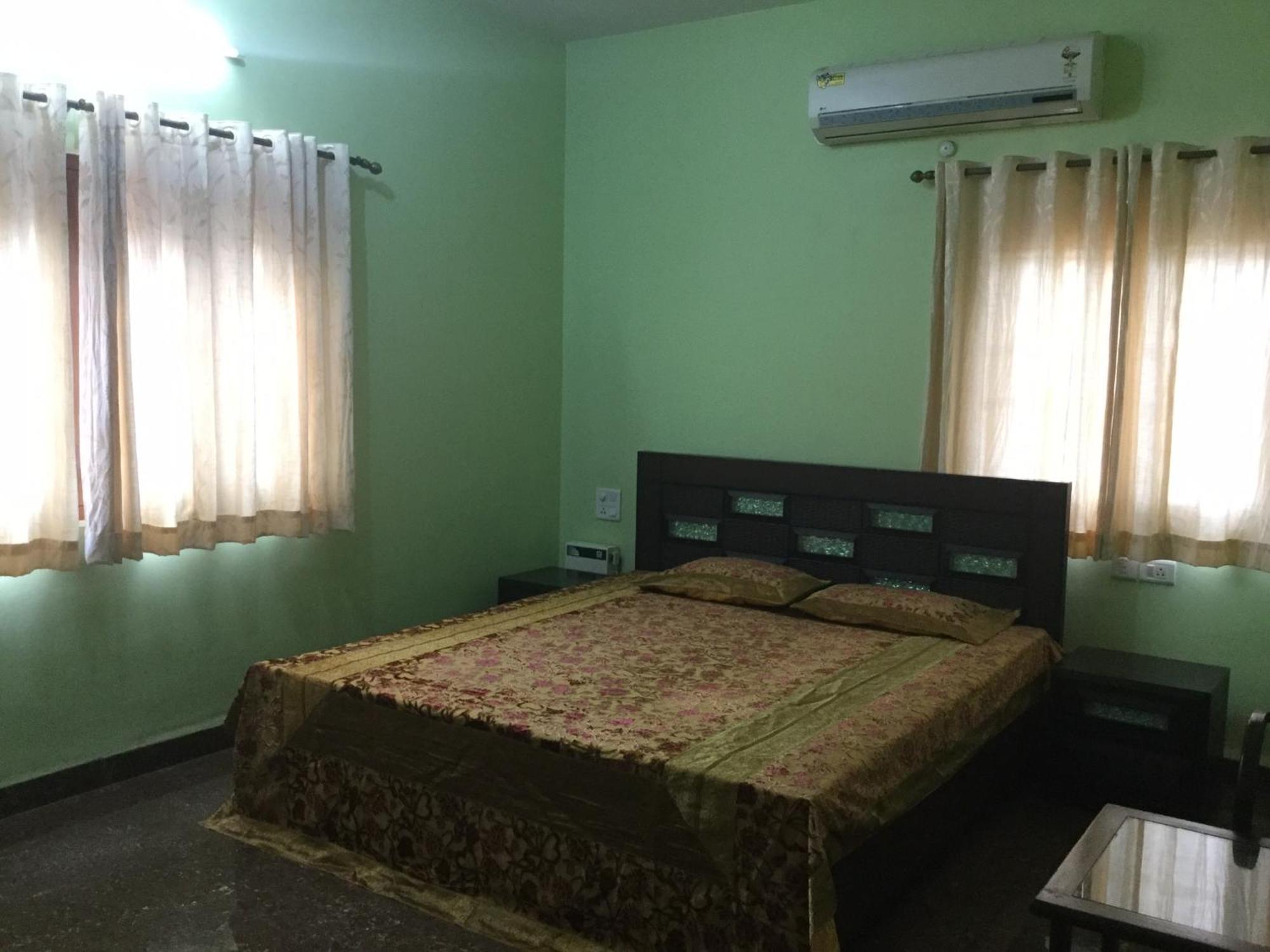 Kd'S Villa - North Goa Порворим Екстериор снимка